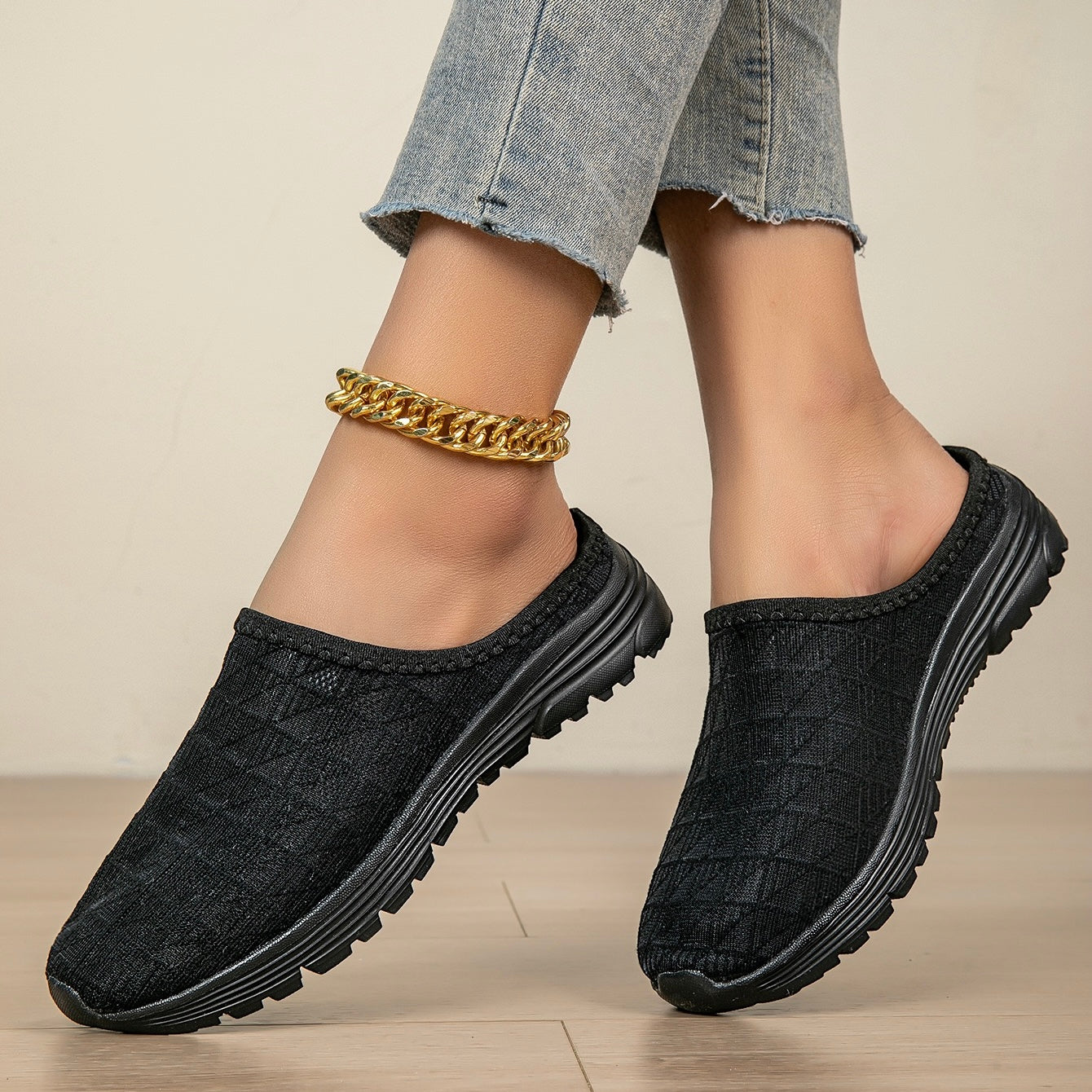 Brunilda - Atmungsaktive Flache Pantoffel